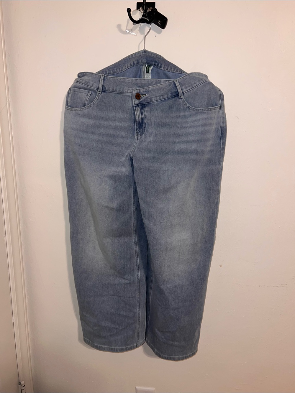 Halara Asymmetrical button Light Wash Women's Denim Jeans